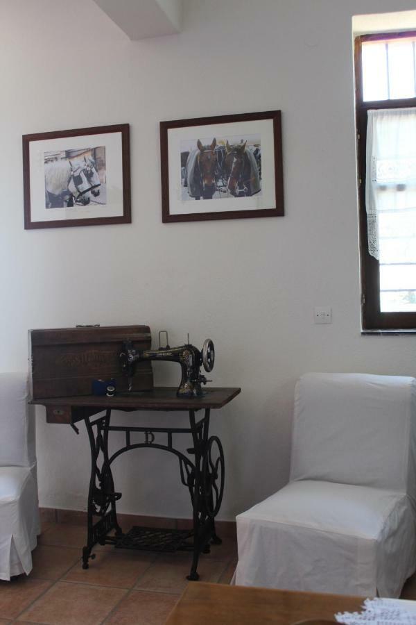 Petrino Spiti Villa Parthenon Exterior photo